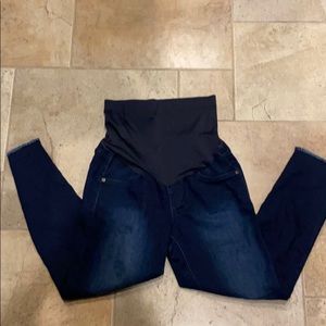 Maternity jeans size 8
